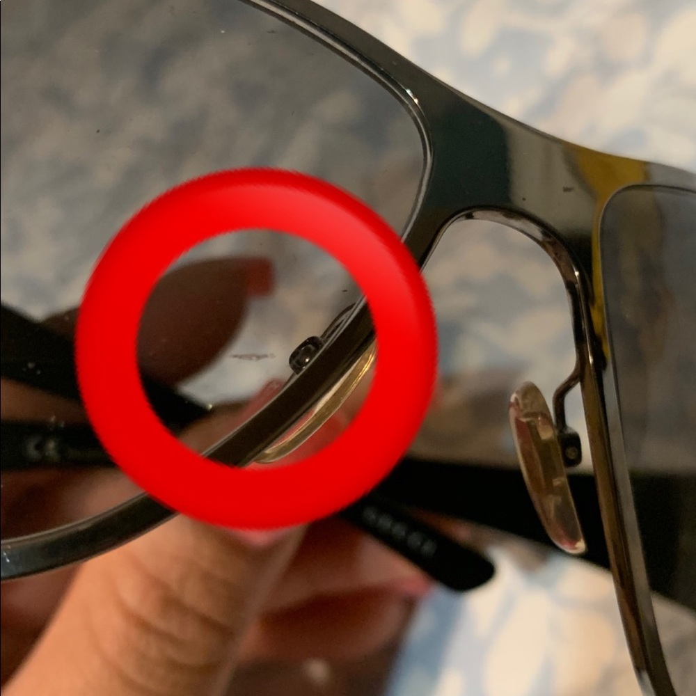 Gucci sunglasses with Case included!